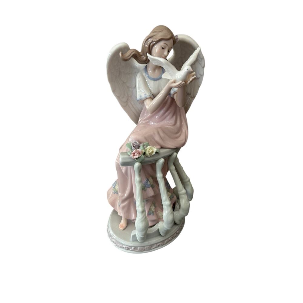 Holiday Collection 2006 Member's Mark Hand Painted Porcelain Angel Collectible